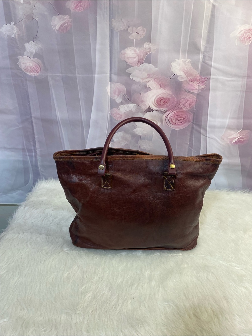 Classic Brown Leather Tote Bag - Elegant Everyday Carry - Picture 1 of 5